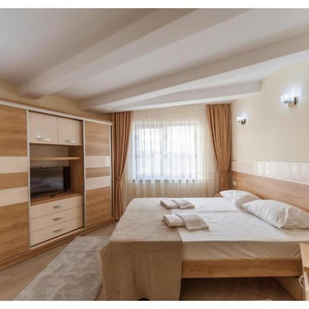 Luxury Apartment Piteşti Exterior foto