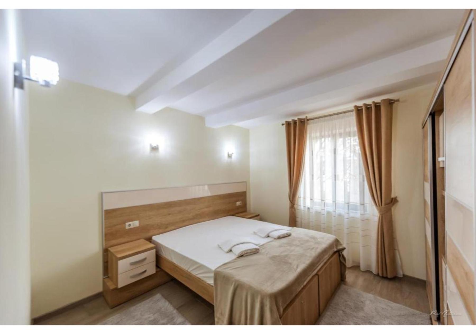 Luxury Apartment Piteşti Exterior foto